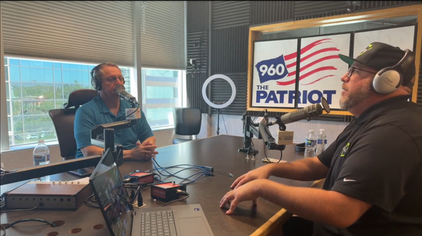 Giveback LIVE - Radio 960 the patriot